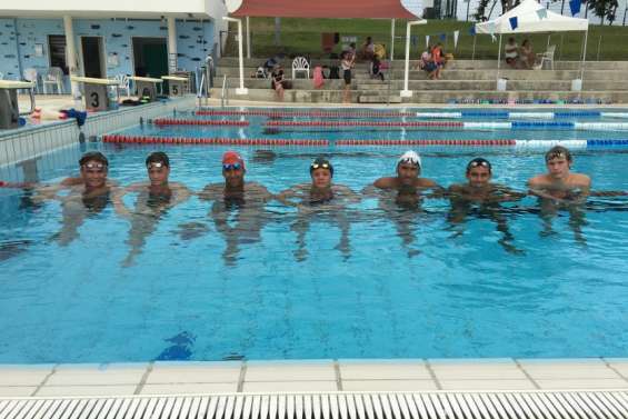 Les sept nageurs du pôle espoirs sont partis en stage à Pouembout