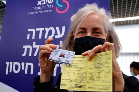 Le passeport vaccinal pour voyager, une idée qui fait son chemin