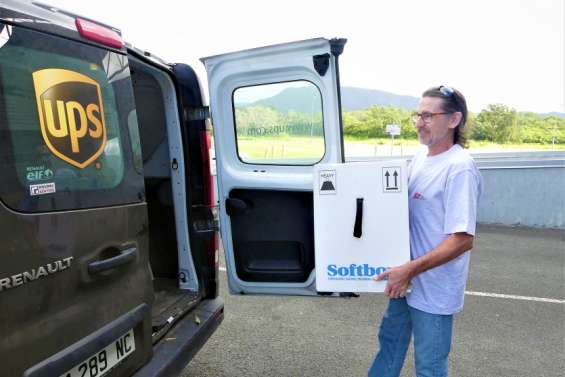 Plus de 2300 nouvelles doses du vaccin Pfizer livrées au Médipôle