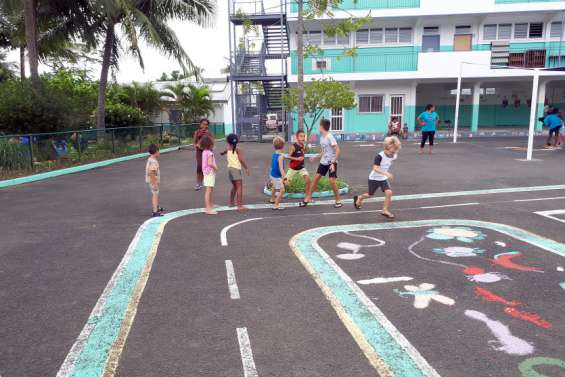 [INFOGRAPHIE] Le prix des fournitures scolaires pour la rentrée 2021 à la loupe