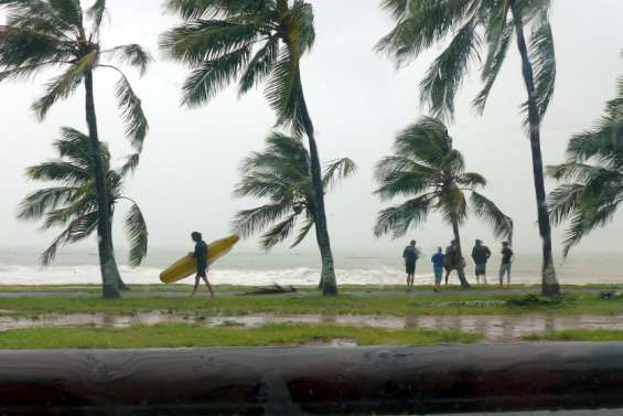 Le passage de la dépression tropicale Lucas à Nouméa en images
