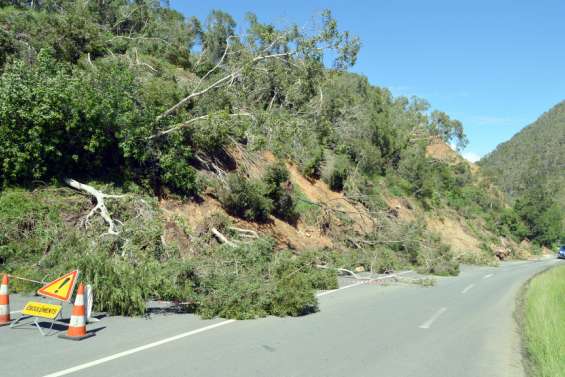 Eboulement à Katiramona : la circulation est rétablie mais alternée