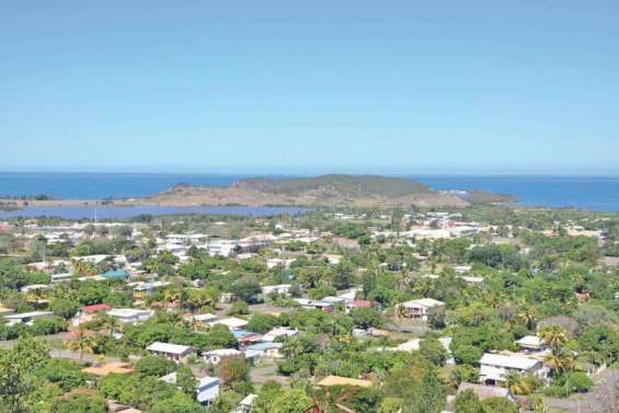 Le maire de Koumac insulté, deux hommes au Camp-Est