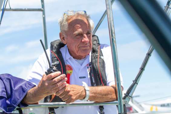 À 81 ans, l'Australien Jon Sanders boucle un 11e tour du monde en solitaire