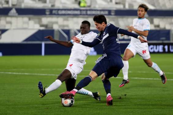 En doublé infériorité numérique, Marseille tient tête à Bordeaux