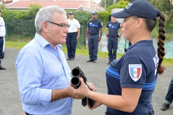 À Dumbéa, des Flash-Ball pour les policiers municipaux