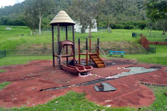Le parc de jeux de Katiramona vandalisé