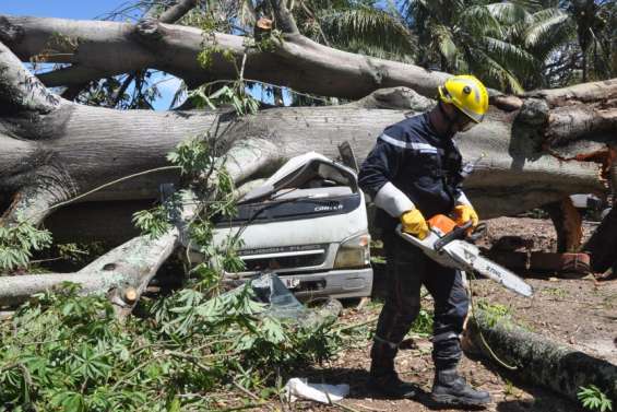 À Dumbéa, « j'ai entendu un craquement, comme un transfo qui explose »