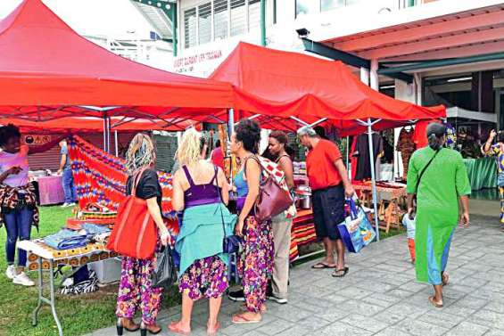 Covid-19 : le gouvernement annonce la fermeture prochaine de tous les marchés du territoire
