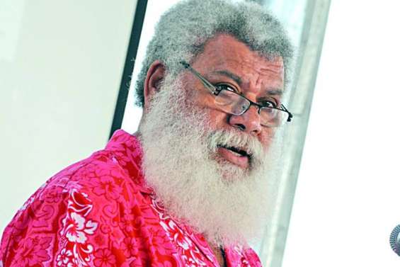 Paul Néaoutyine condamne des dégradations de véhicules à Koumac et Kouaoua