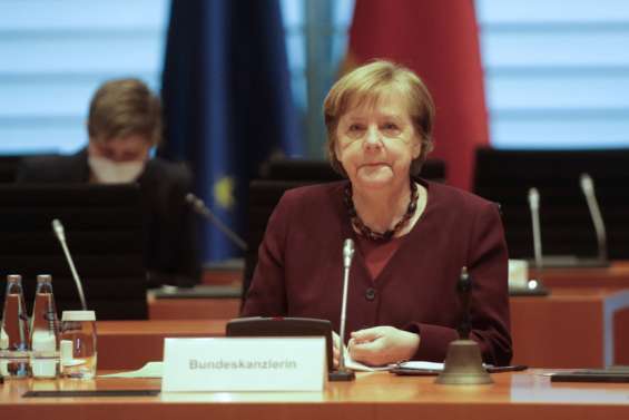 Défaites en vue pour le camp Merkel éclaboussé par un scandale