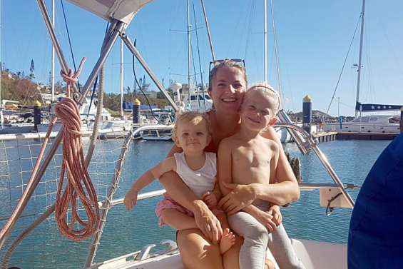 Confinés sur leur bateau, ils racontent leur quotidien