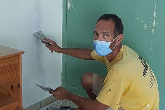 Denis, artisan BTP, continue à travailler malgré le confinement