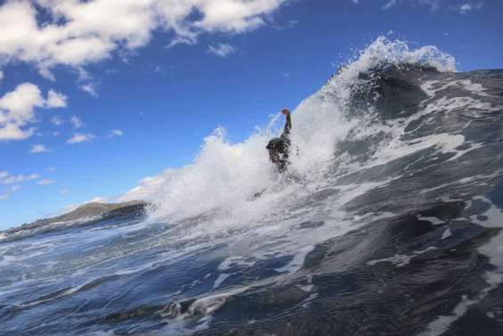 Le bodysurf, corps-à-corps épuré avec la vague