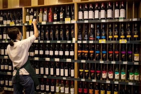 Pékin surtaxe encore le vin australien