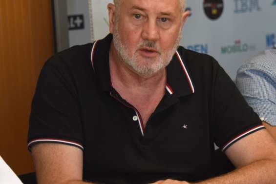 « Une jauge est mise en place : un client pour 10 m2 de surface commerciale »