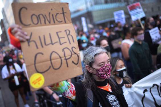 Au procès de Derek Chauvin, les larmes des témoins