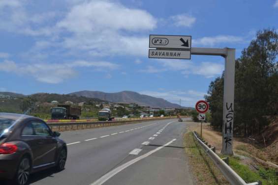 Un septuagénaire meurt dans une sortie de route