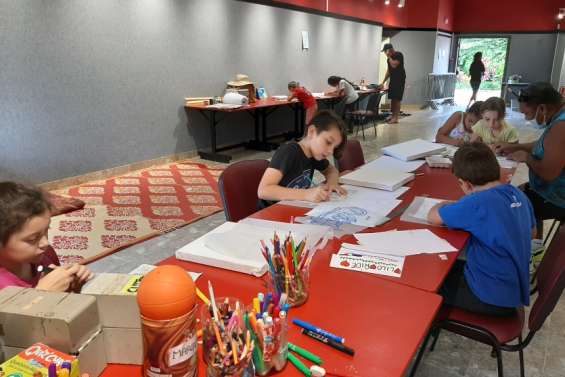 Une dizaine d'enfants au centre de loisirs