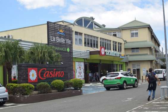 Le projet de réaménagement de l'espace commercial Belle-Vie en suspens