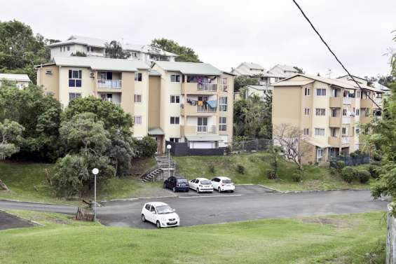 Incendie d’un appartement à Magenta, trois personnes arrêtées et placées sous contrôle judiciaire