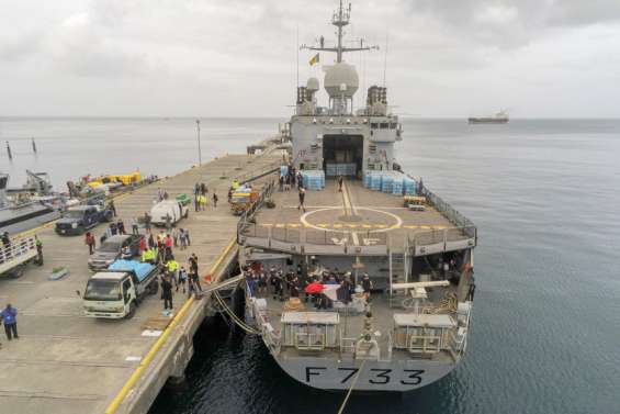 L'aide s'organise face au volcan et à la cendre