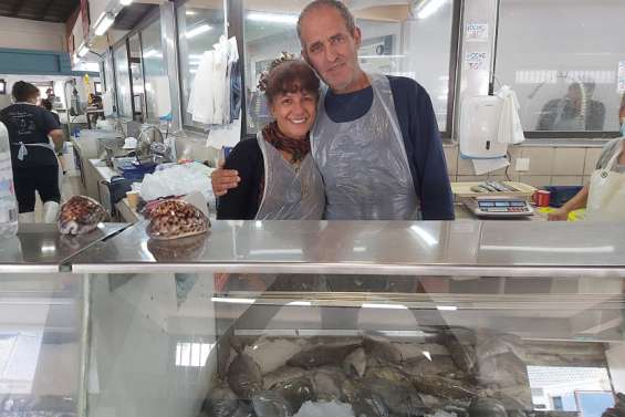 Dominique et Myriam, Pêcheur et vendeurs