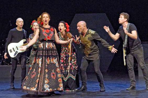 Ils chantent l'art et la nature à Boulari