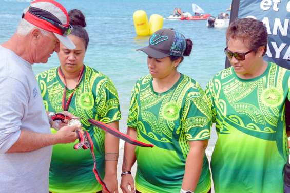 Le va'a cherche son nouveau barreur