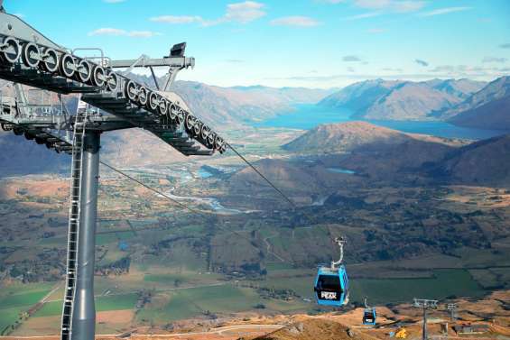 Pour Queenstown désertée par les touristes, la « bulle » est une aubaine