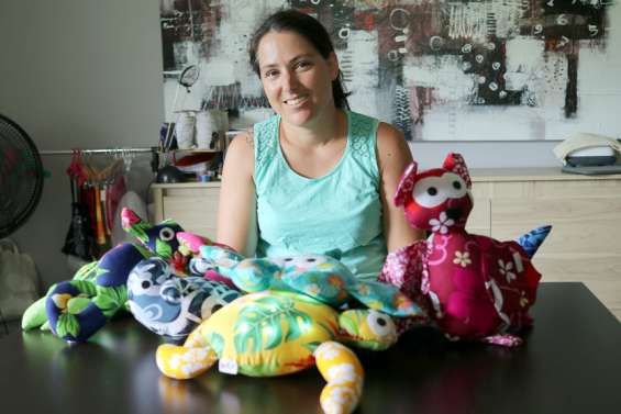 Des peluches artisanales inspirées de la faune locale