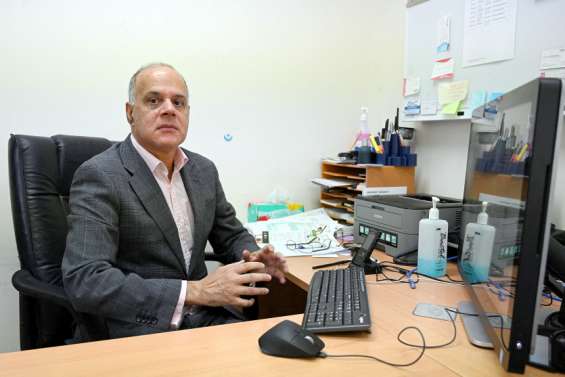 Australie : un cardiologue aide ses proches frappés par la Covid en Inde