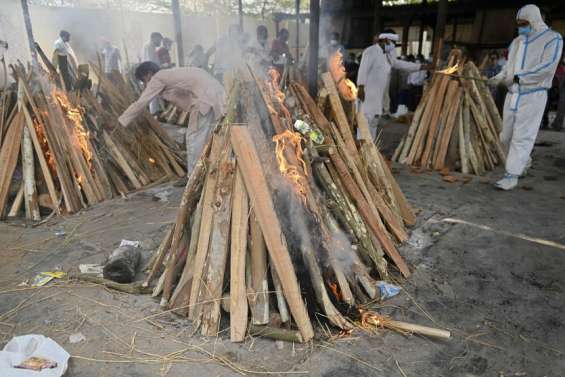 Inde : 400 000 cas en 24 heures et vaccination pour tous