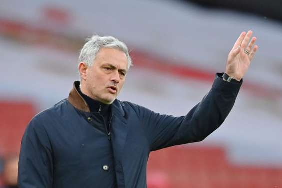 Viré de Tottenham, Mourinho rebondit à l'AS Rome
