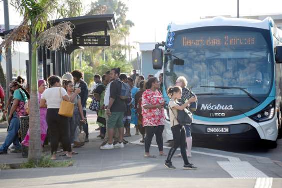 En Néobus, aux heures de pointe, on dépasse les voitures 