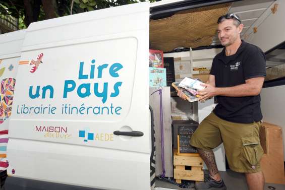 D'lires ambulants fait une halte à la bibliothèque