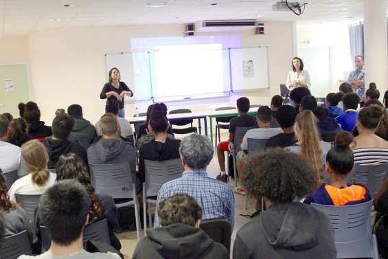 Les professionnels de santé à la rencontre des lycéens