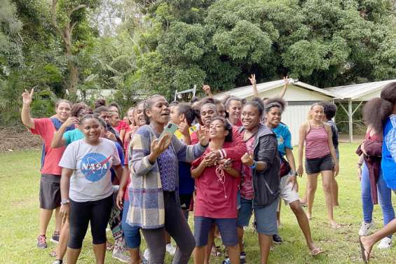 Journée cohésion sur la plaine de Koé pour les étudiants