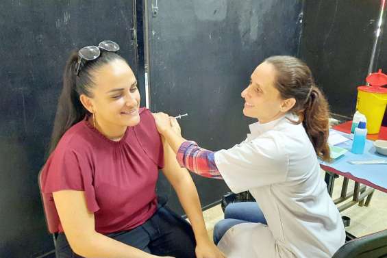 Deux vaccinodromes vont ouvrir sur les communes du Mont-Dore et de Païta