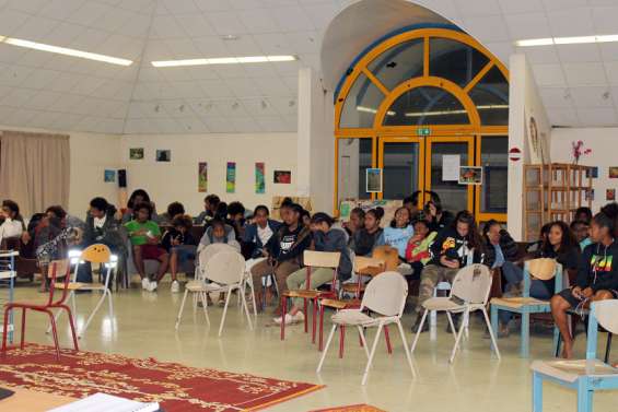 Un récit des Evènements qui fait réfléchir les lycéens