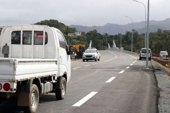 Dumbéa : le nouveau pont est ouvert à la circulation depuis ce matin