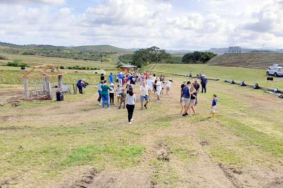 Dans les coulisses du spectacle son et lumière Naufrage à Téremba