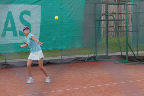 Manon Ducasse et Nils Lambot vainqueurs en troisième série à l'Open de Koné