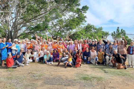 Les seniors se sont retrouvés au marché de Tomo