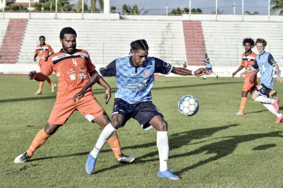 Football : Tiga conforte sa deuxième place en Super Ligue