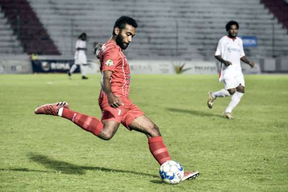 Football : Tiga s'incline, Hienghène prend le large