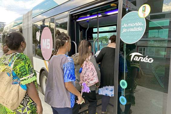 Mont-Dore : Le Néobus a fait son premier passage à Boulari