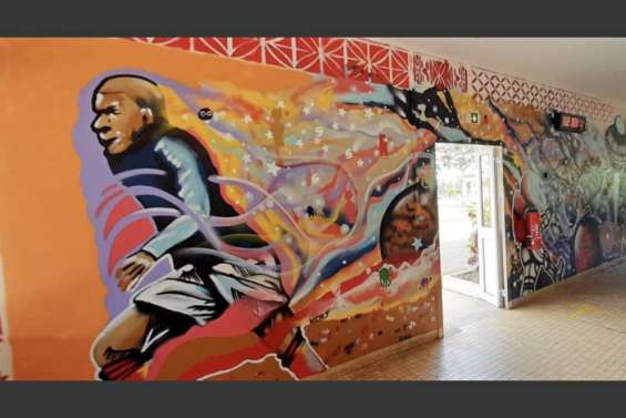 Des murs colorés à l'internat provincial et à l'école des Allamandas