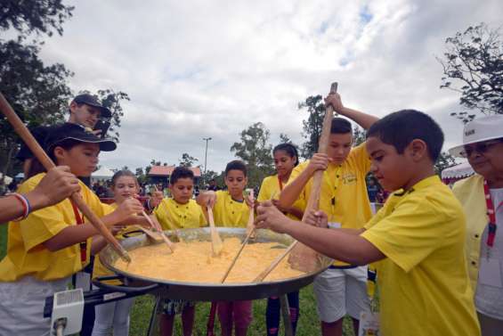 Fête de la ville de Dumbéa : avant l'omelette géante du dimanche, l'omelette sucrée des enfants
