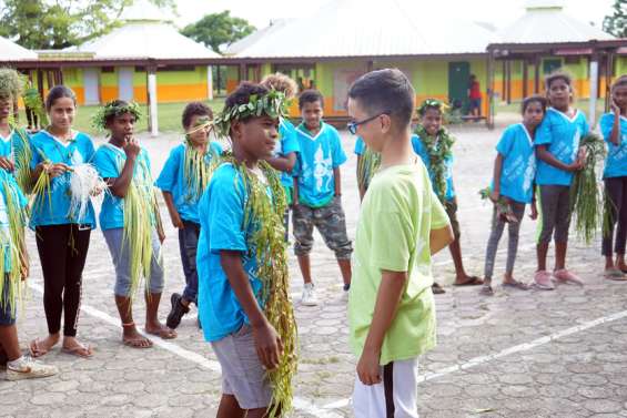 Rencontres et échanges entre les collégiens de Tadine et ceux de Mariotti